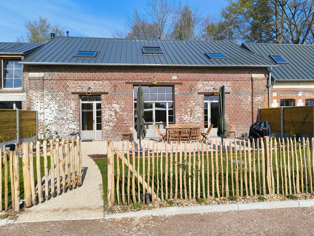 Gîte Les Patichères La Grange 5 chambres Biville la Baignarde : 1