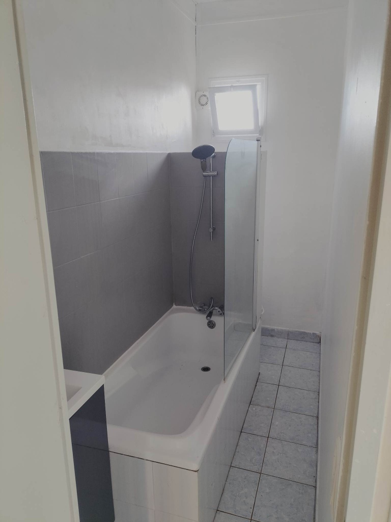 Appartement 2 chambres Dieppe (vide ou meublé) : 2
